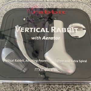 Wine Set Vertical Rabbit, Aerating Pourer, Foul Cutter, and Spiral Metrokane